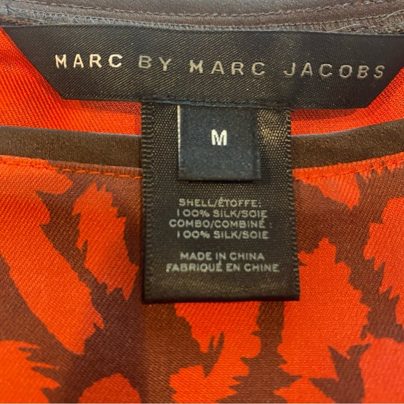 Marc by Marc Jacobs Silk Animal Print Top - Picture 9 of 11